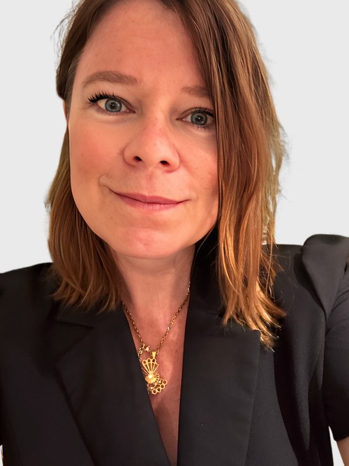 Portrait de Anna, Préparation FIDE en Français, Business English chez Allemand-Genève.
